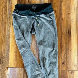 XS Nike Dri fit Capri Leggings with Drawstring
